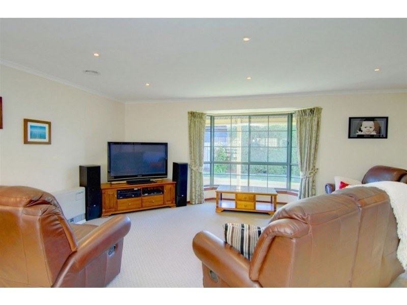 35 Shari Drive, Delacombe VIC 3356