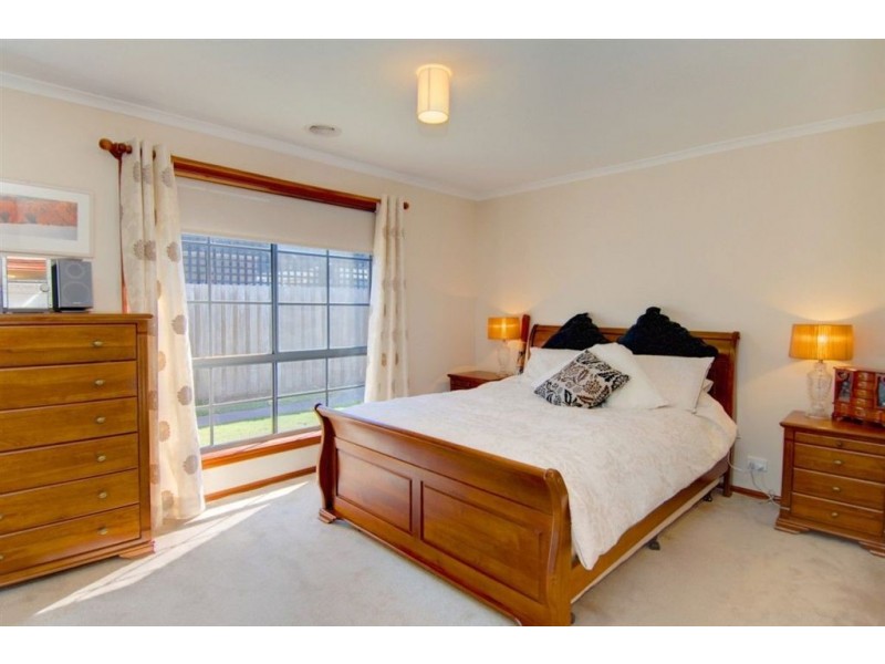 35 Shari Drive, Delacombe VIC 3356