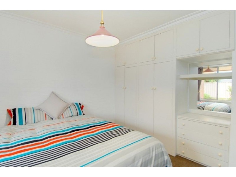 2/301 Neill Street, Soldiers Hill VIC 3350