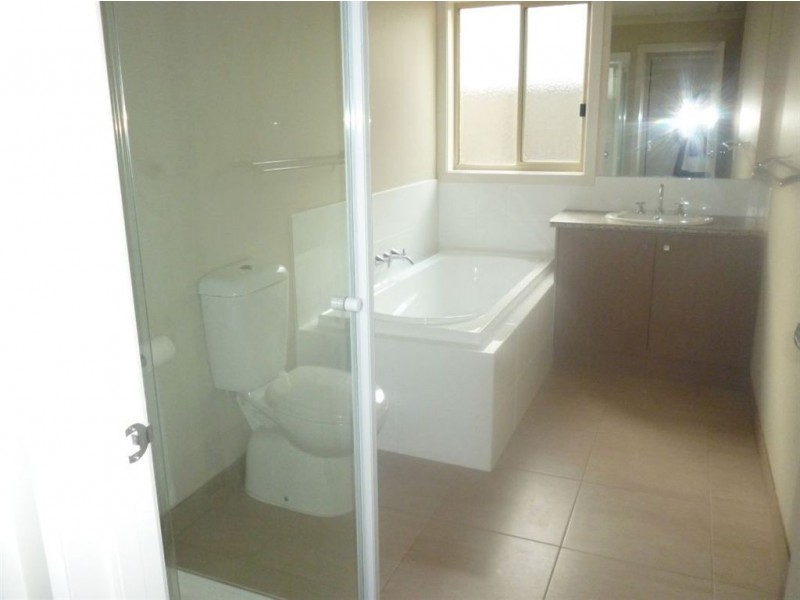 4/30 Albion Street, Sebastopol VIC 3356