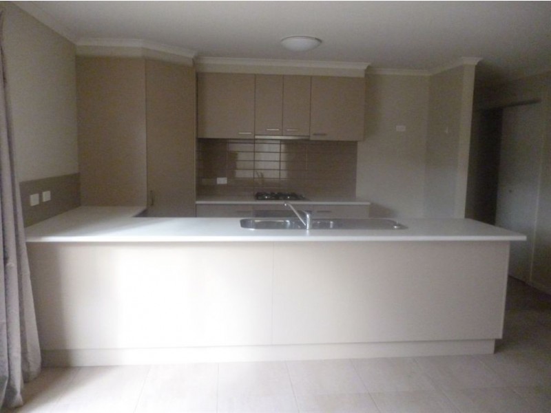 4/30 Albion Street, Sebastopol VIC 3356