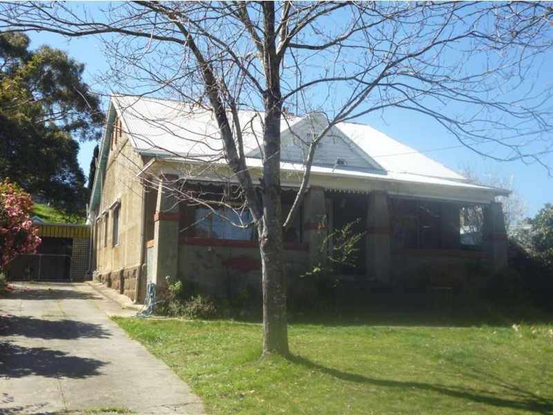 13 North Parade, Creswick VIC 3363