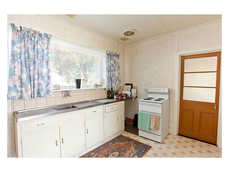 8 Reed Street, Creswick VIC 3363