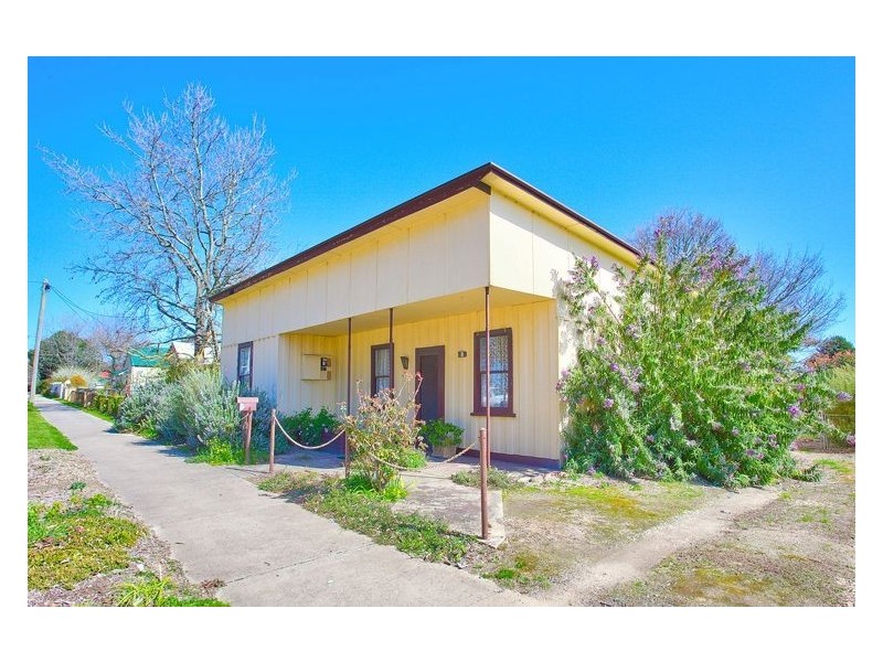 8 Reed Street, Creswick VIC 3363