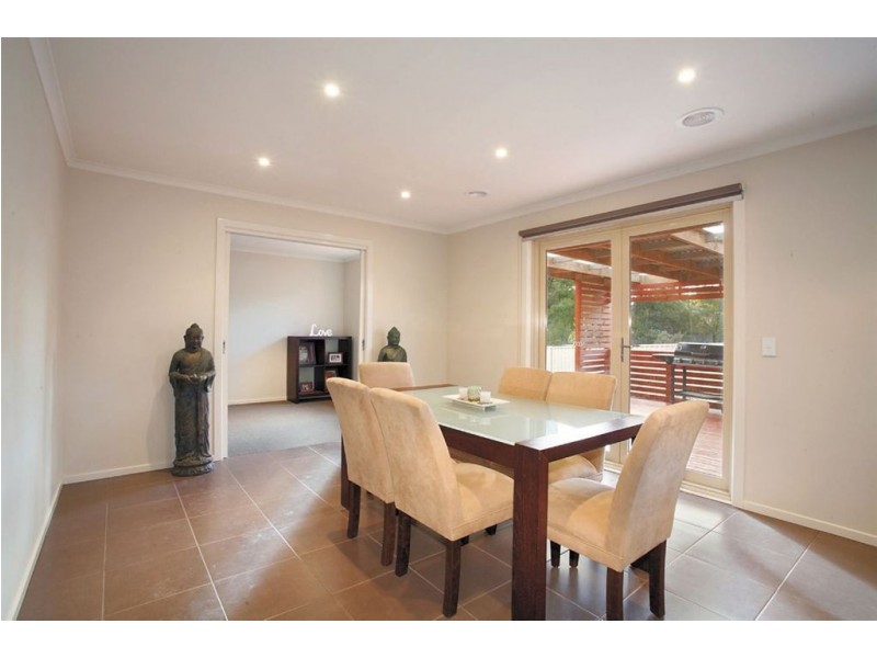 8 Cecile Court, Ballarat East VIC 3350