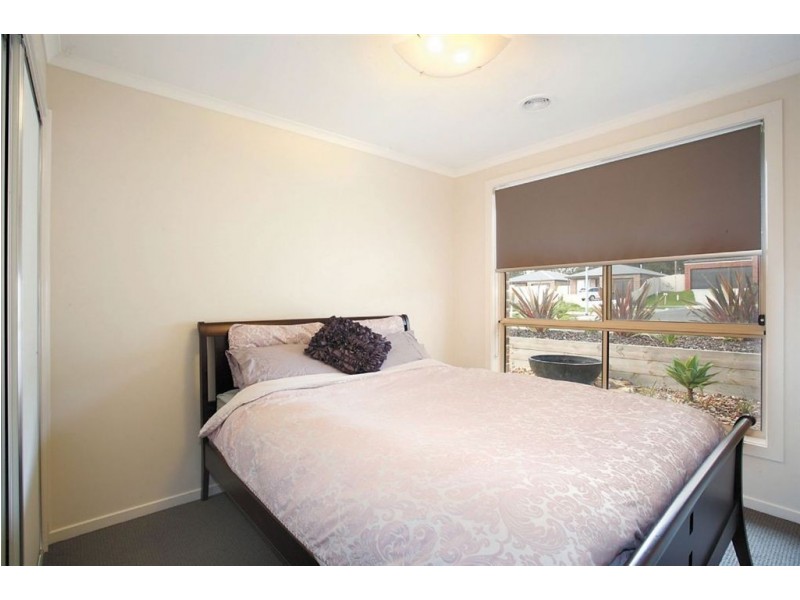 8 Cecile Court, Ballarat East VIC 3350