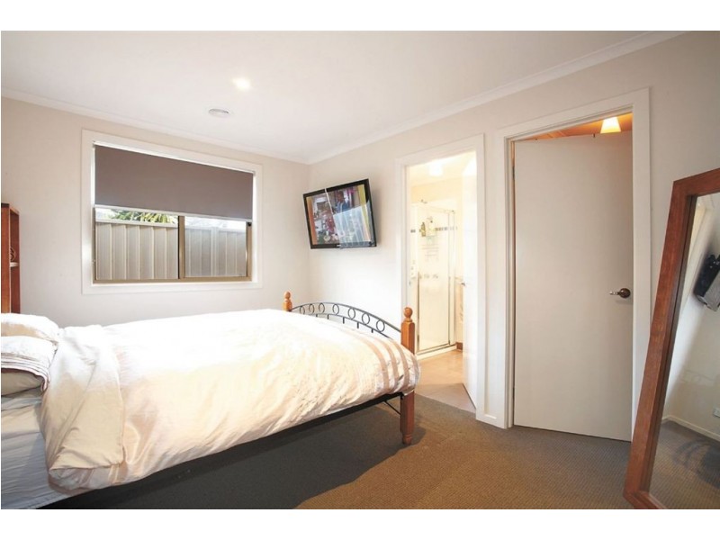 8 Cecile Court, Ballarat East VIC 3350