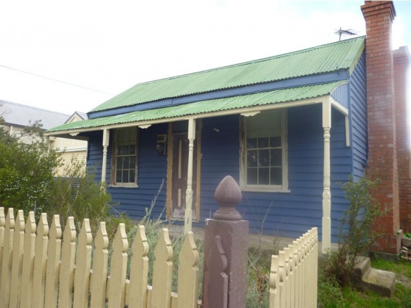 8 Comb Street, Soldiers Hill VIC 3350