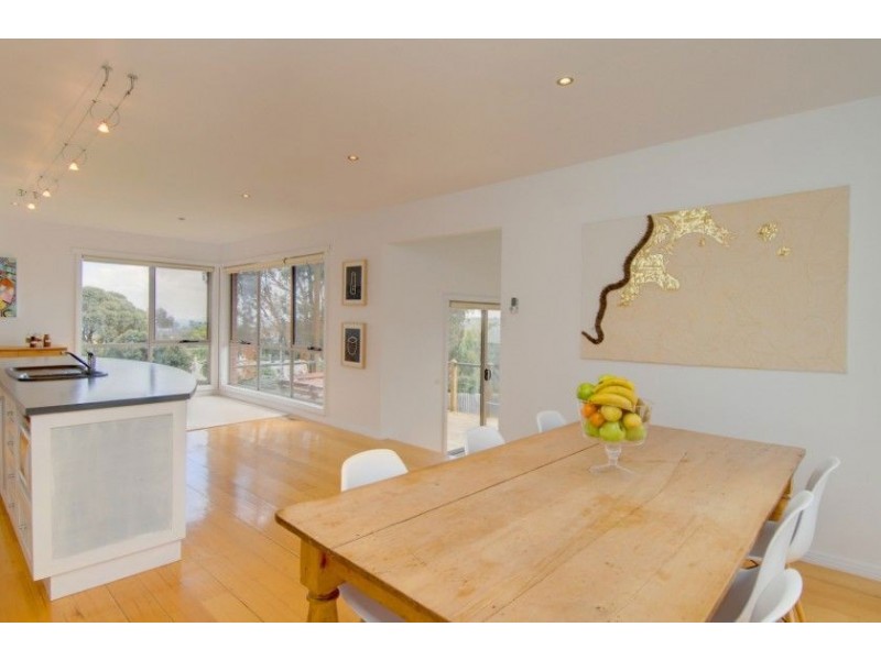 20 Herriott Street, Buninyong VIC 3357