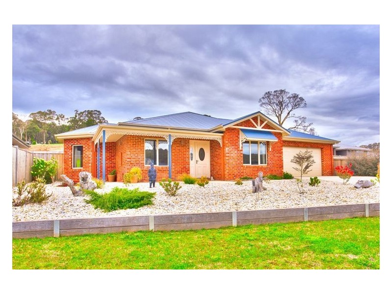 16 Whistler Close, Ballarat VIC 3350