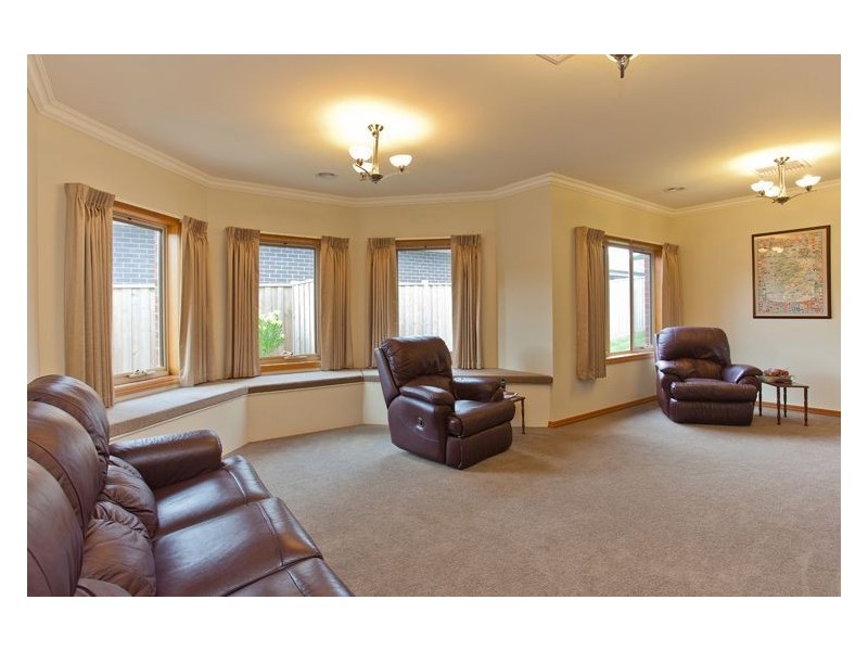 16 Whistler Close, Ballarat VIC 3350