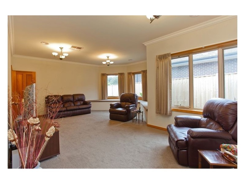 16 Whistler Close, Ballarat VIC 3350