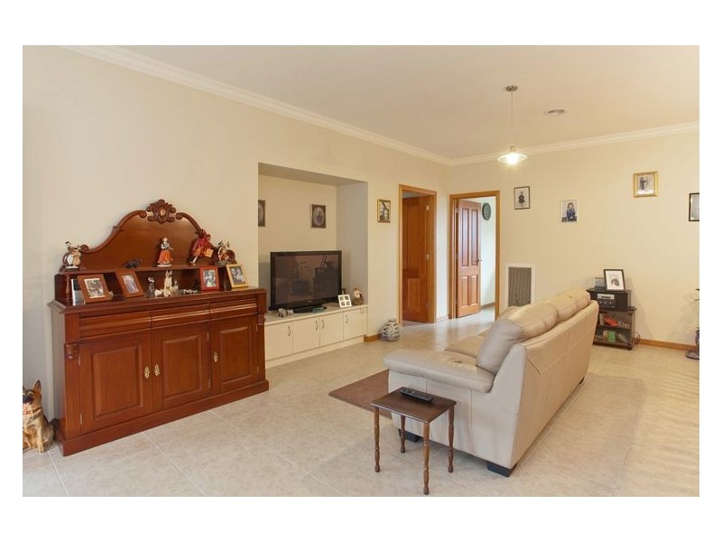 16 Whistler Close, Ballarat VIC 3350