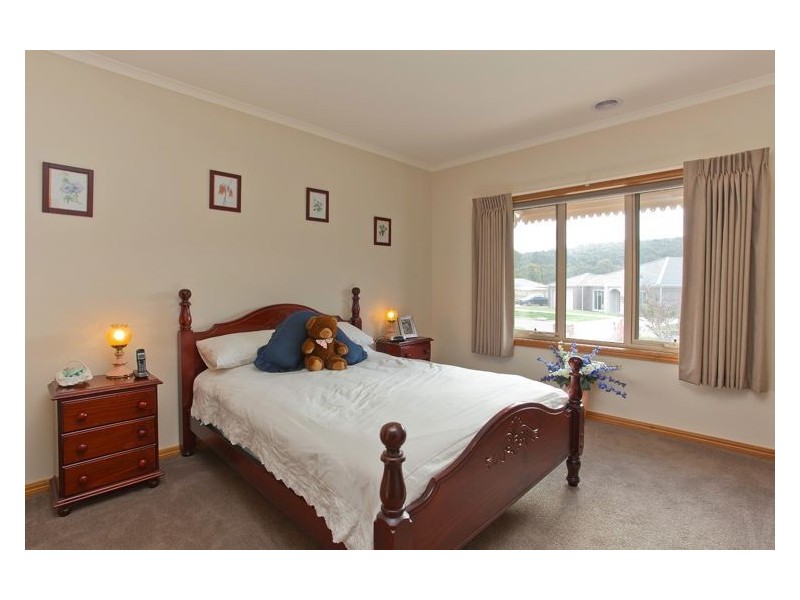 16 Whistler Close, Ballarat VIC 3350