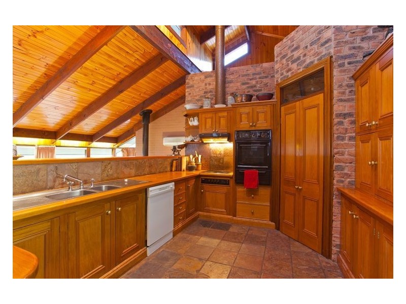 169 Alcorns Road, Kingston VIC 3364