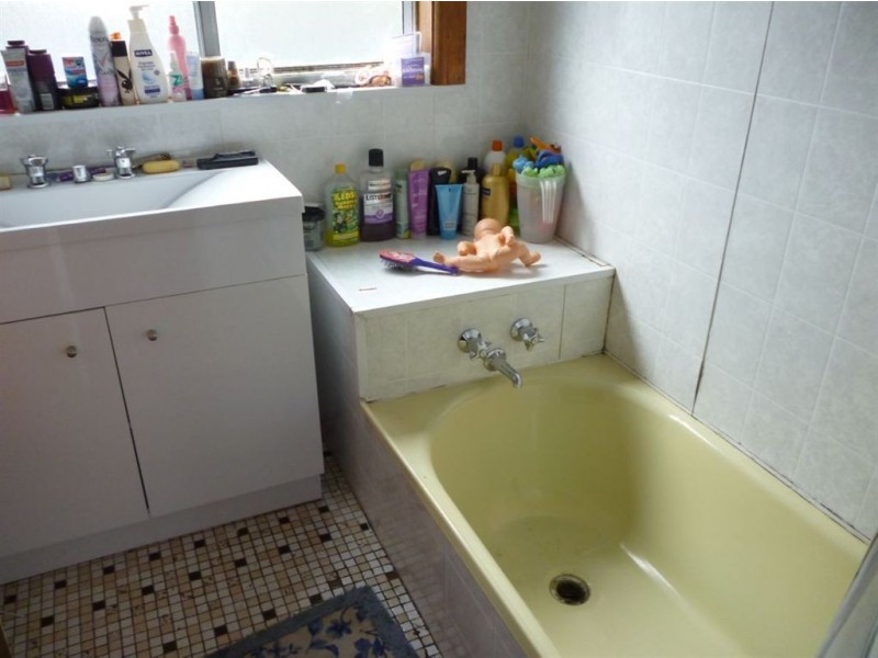 12 Symons Street, Wendouree VIC 3355