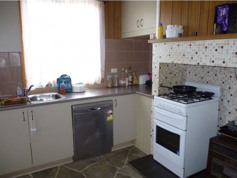 12 Symons Street, Wendouree VIC 3355