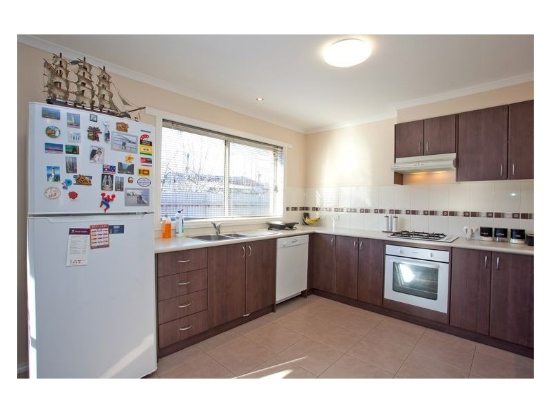 3/41 Yarrowee Street, Sebastopol VIC 3356