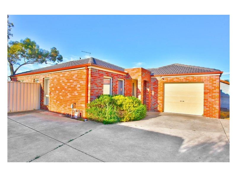 3/41 Yarrowee Street, Sebastopol VIC 3356