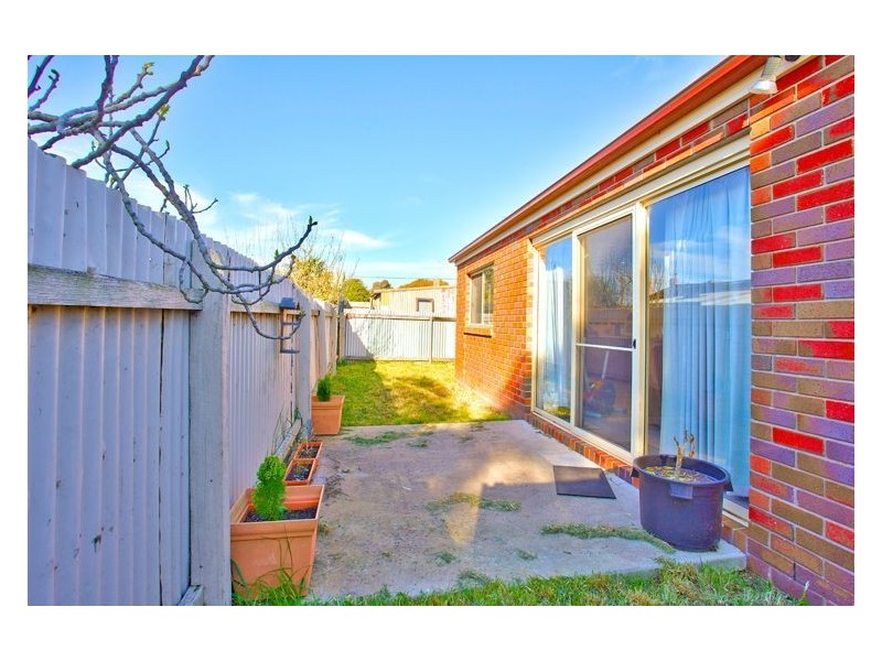 3/41 Yarrowee Street, Sebastopol VIC 3356