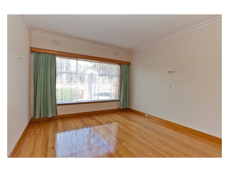 7 Gillies Street South, Alfredton VIC 3350