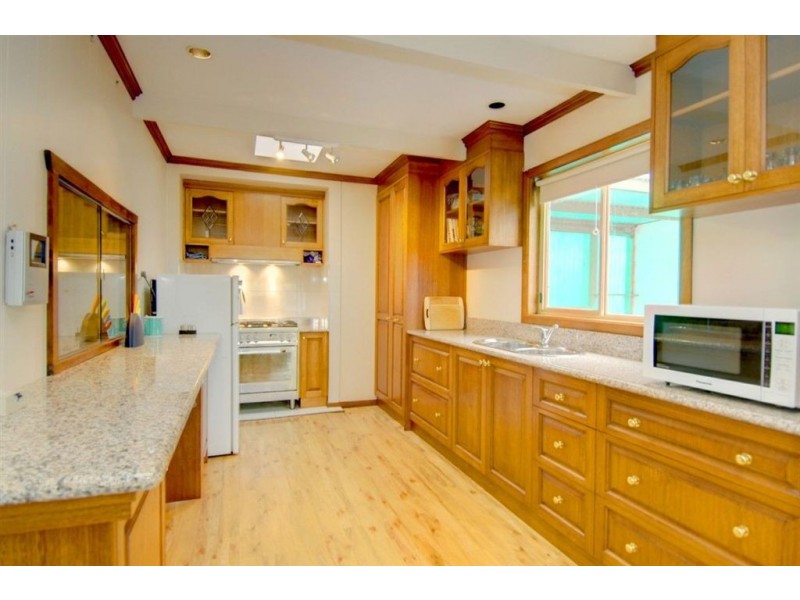 61 Gillies Street South, Alfredton VIC 3350