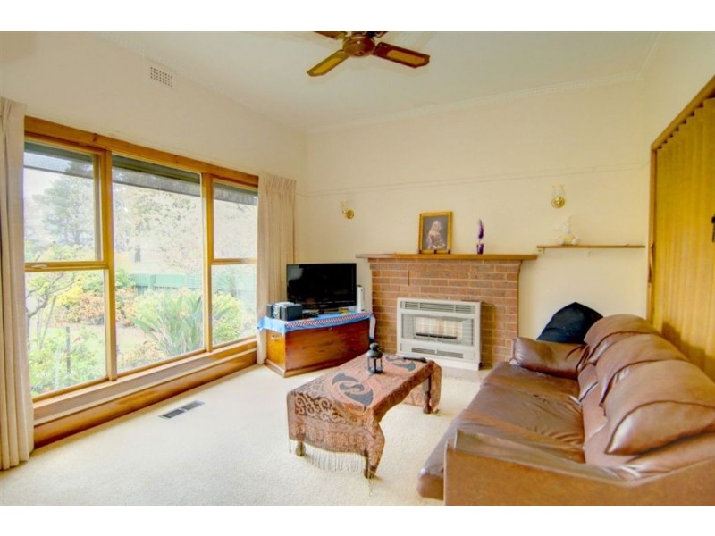 61 Gillies Street South, Alfredton VIC 3350