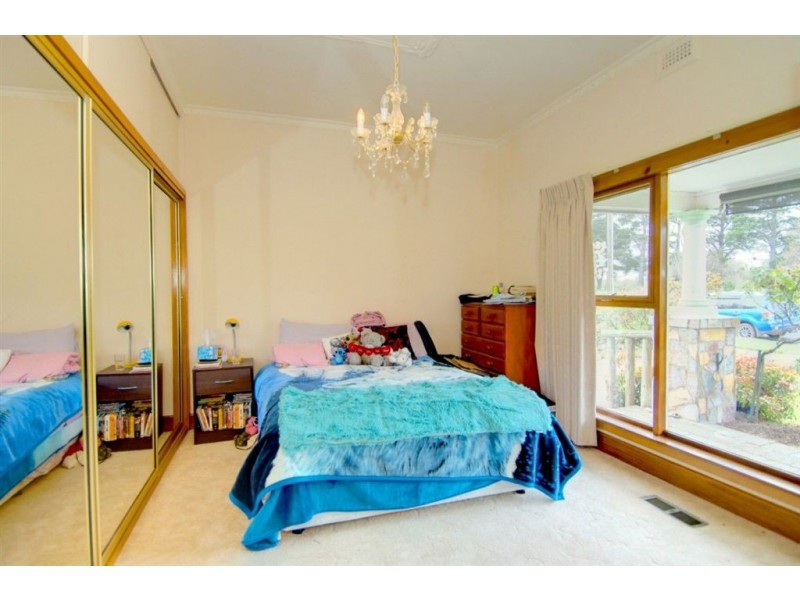 61 Gillies Street South, Alfredton VIC 3350