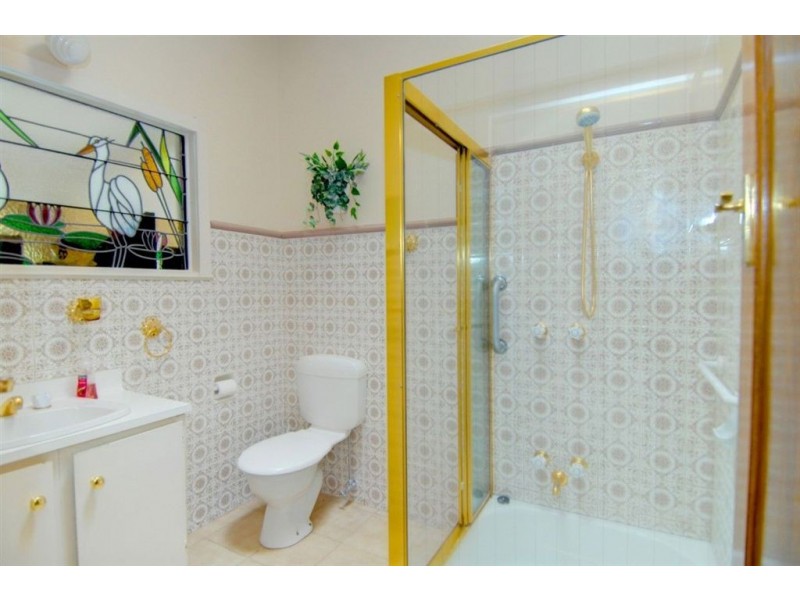 61 Gillies Street South, Alfredton VIC 3350