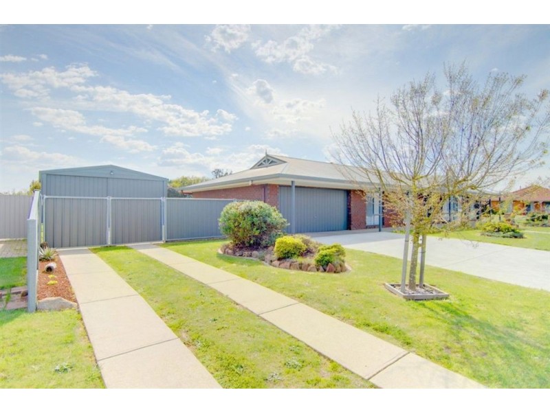 75 Elaine Avenue, Alfredton VIC 3350