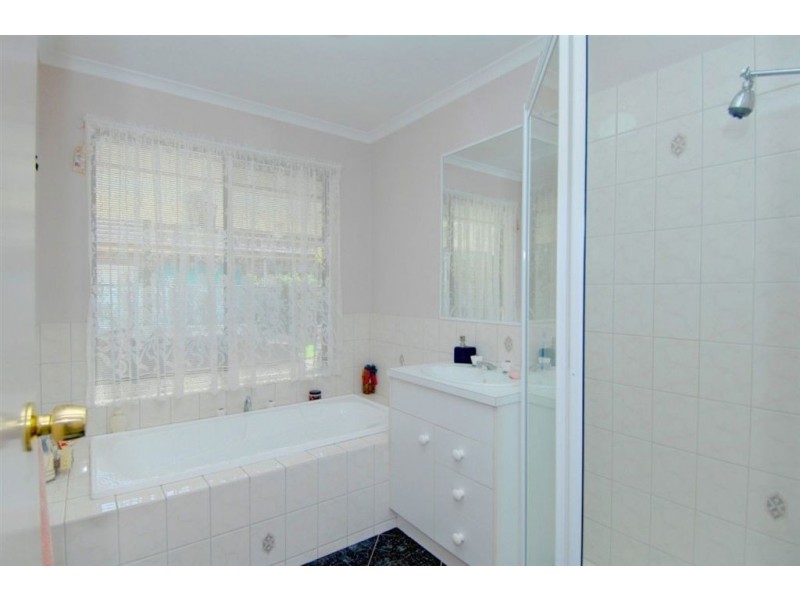 75 Elaine Avenue, Alfredton VIC 3350