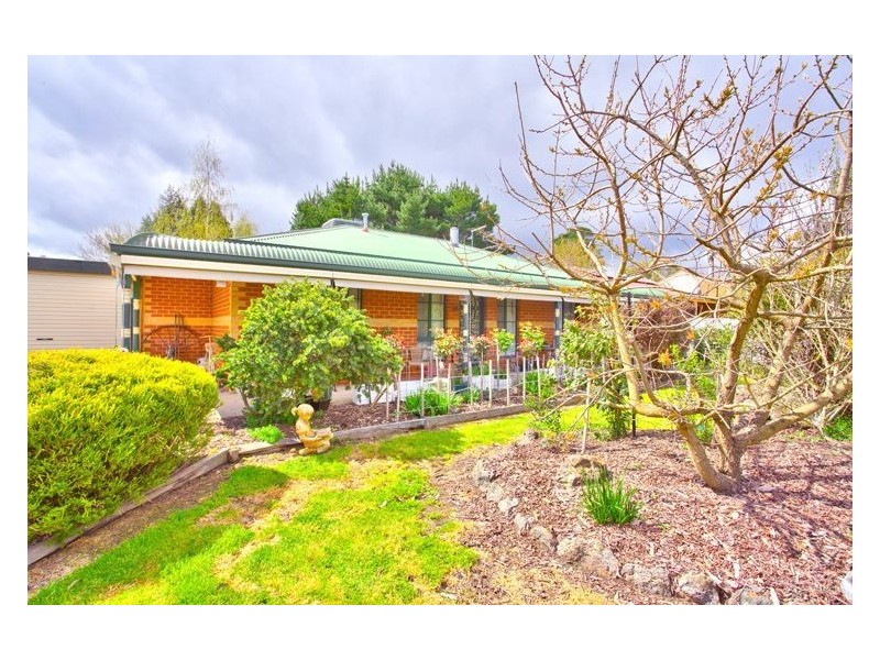 1 Armstrong Street, Creswick VIC 3363