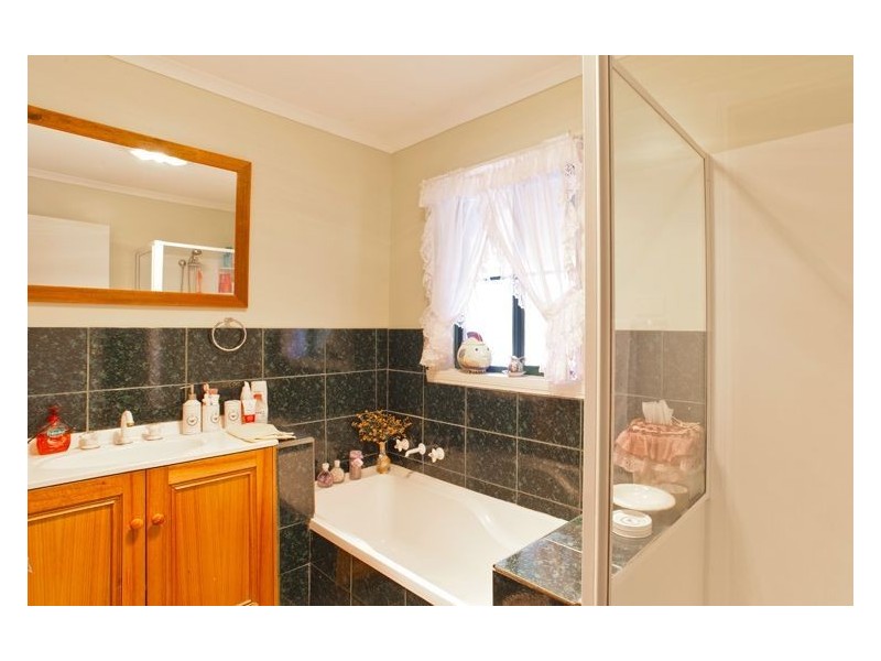 1 Armstrong Street, Creswick VIC 3363