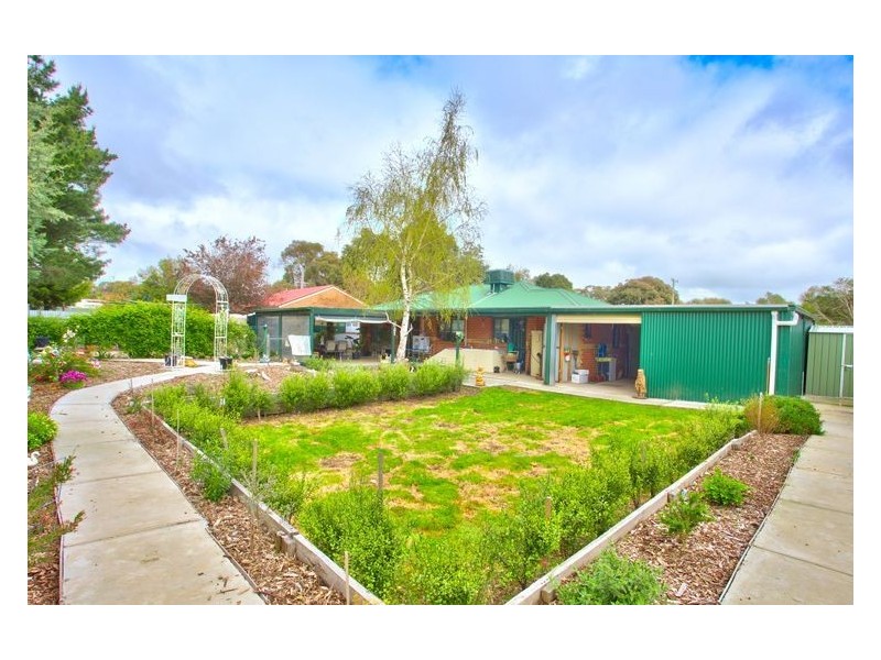 1 Armstrong Street, Creswick VIC 3363