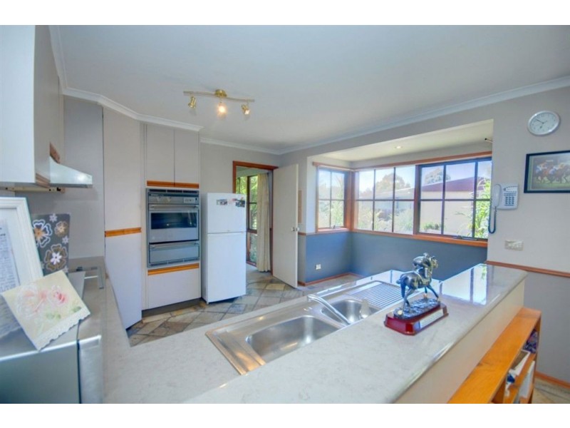 432 Forest Street, Wendouree VIC 3355