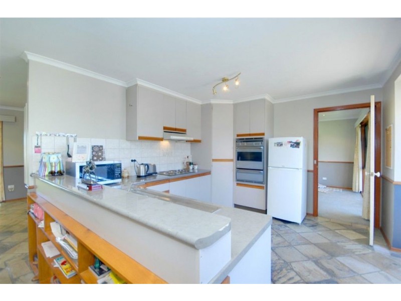 432 Forest Street, Wendouree VIC 3355