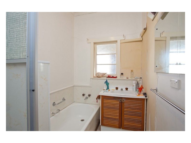 118 Elsworth Street East, Ballarat VIC 3350