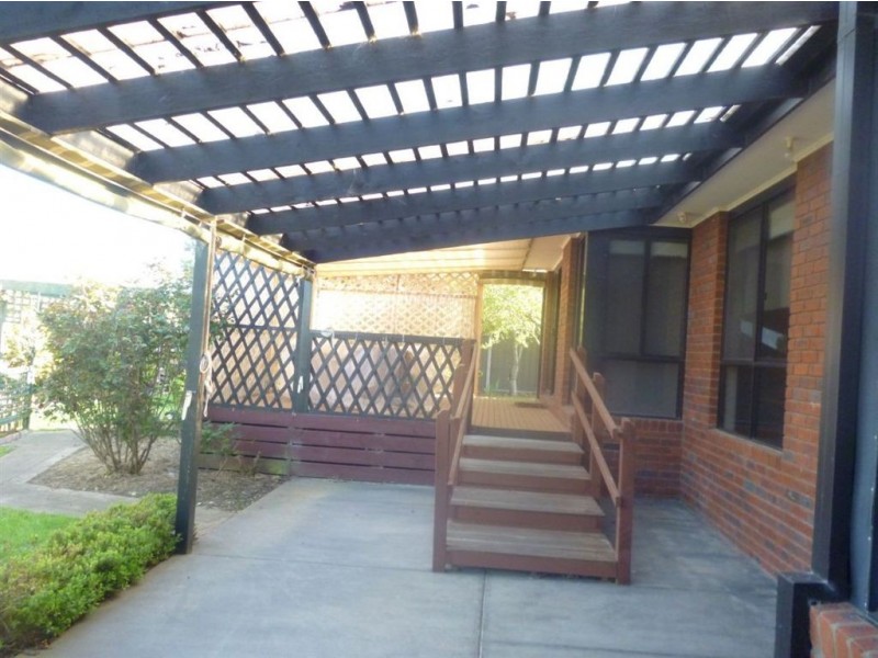 24 Lemuela Court, Invermay Park VIC 3350