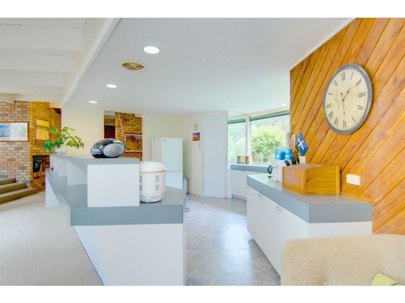 82 Springs Road, Brown Hill VIC 3350