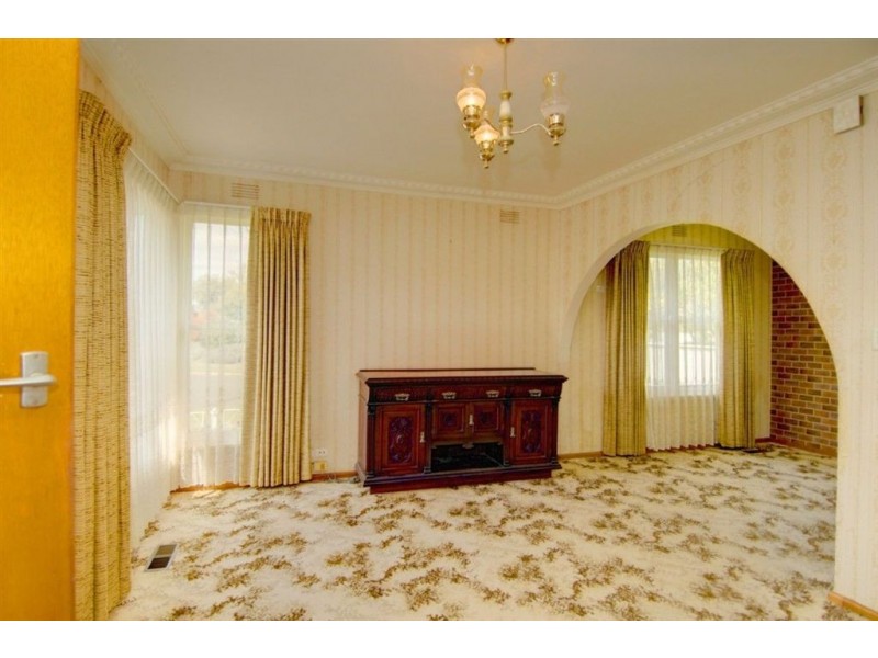 25 Browns Parade, Wendouree VIC 3355