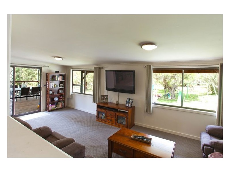 39 Battery Road, Dereel VIC 3352