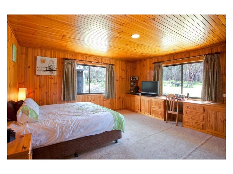 39 Battery Road, Dereel VIC 3352