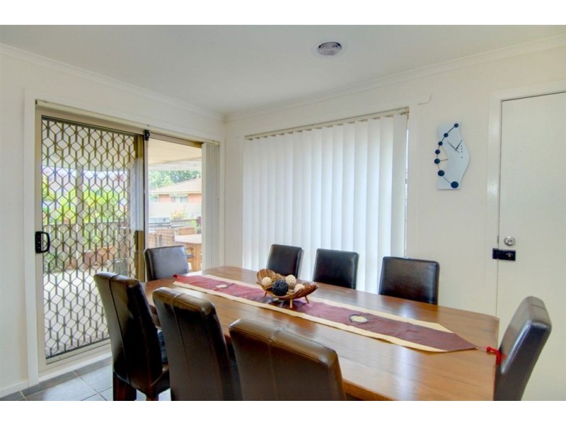 2 Lauderdale Avenue, Alfredton VIC 3350