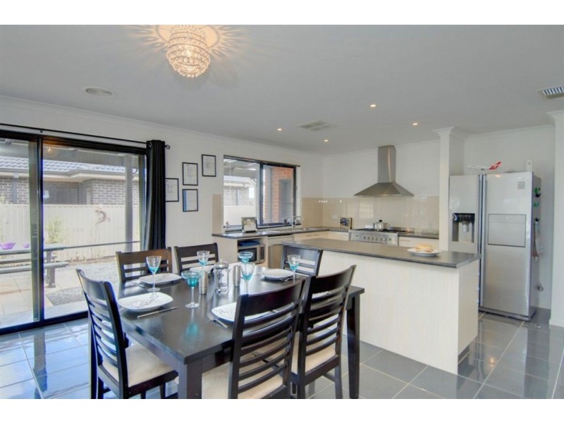 39 Normlyttle Parade, Miners Rest VIC 3352