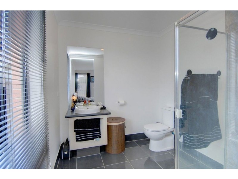 39 Normlyttle Parade, Miners Rest VIC 3352