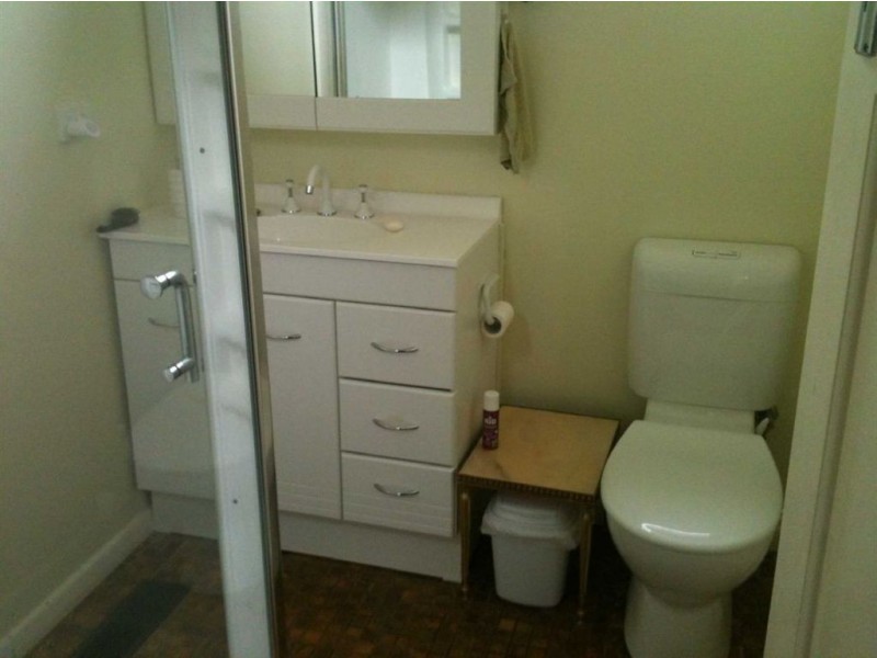 8 Howard Street, Soldiers Hill VIC 3350