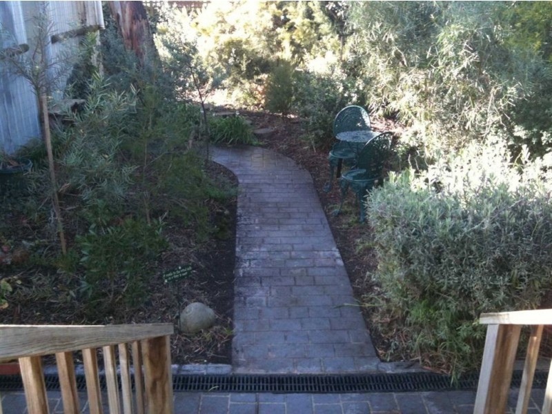 8 Howard Street, Soldiers Hill VIC 3350