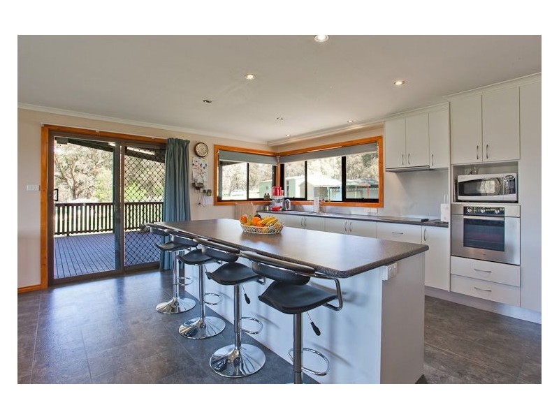 209 Lyons Road South, Navigators VIC 3352