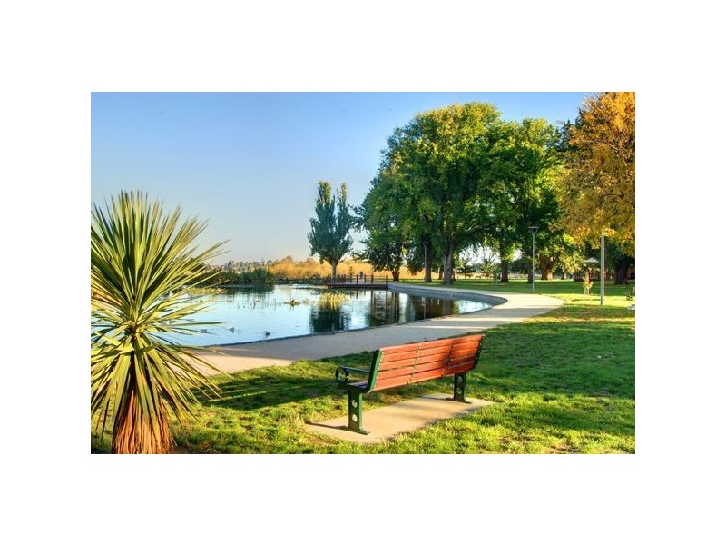 2/7 Martin Avenue, Ballarat VIC 3350