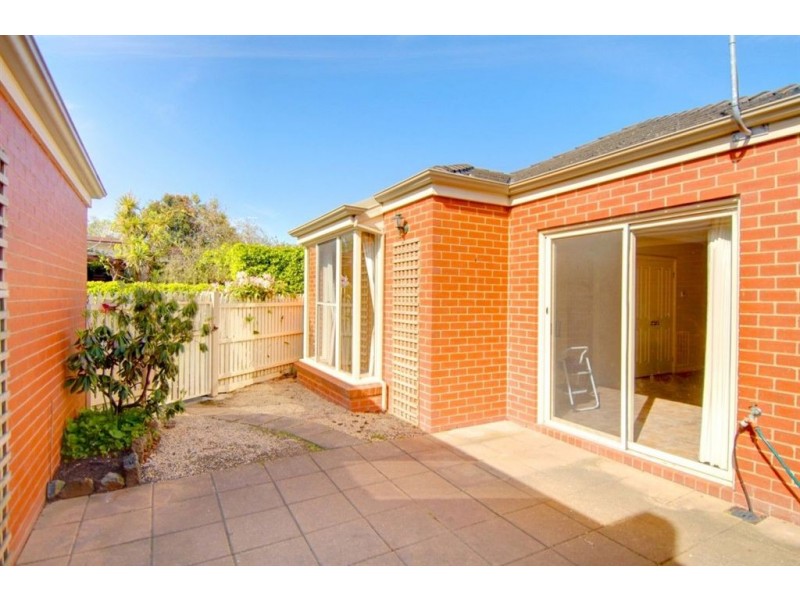 2/7 Martin Avenue, Ballarat VIC 3350